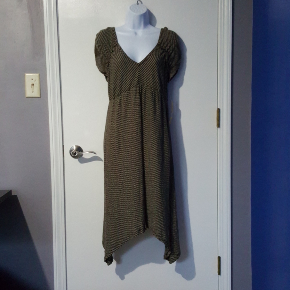 DKNY Medium cap sleeve asymmetrical knit dress